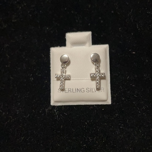 Italian 925 Sterling Silver Cross earrings - Picture 3 of 3